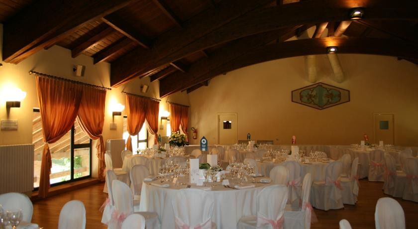Matilde Di Canossa Golf Spa & Hotel Resort Reggio Emilia Dış mekan fotoğraf