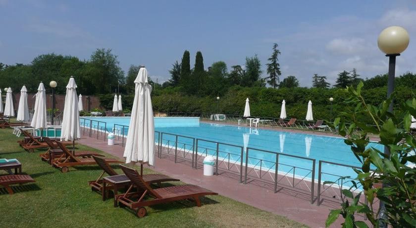 Matilde Di Canossa Golf Spa & Hotel Resort Reggio Emilia Dış mekan fotoğraf