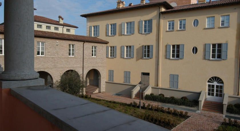 Matilde Di Canossa Golf Spa & Hotel Resort Reggio Emilia Dış mekan fotoğraf